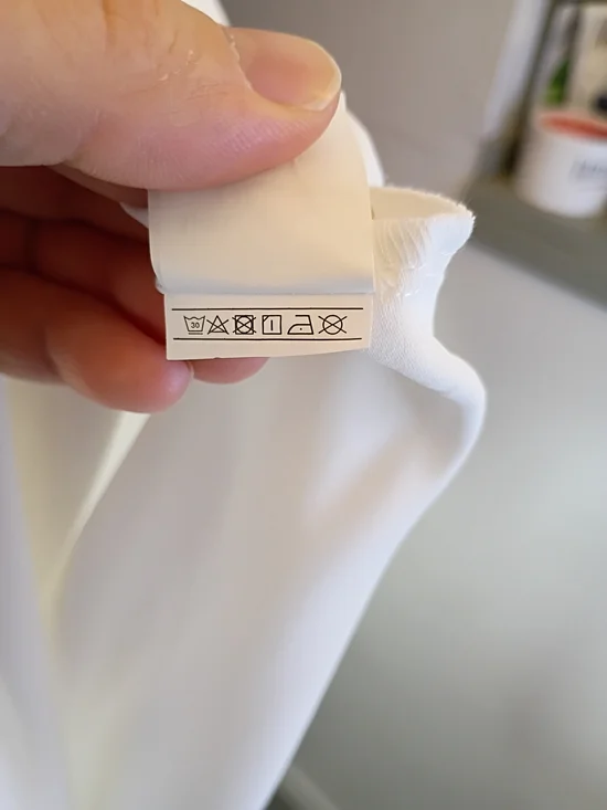 CUPSHE White V-Neck Button Front Women's Top - Picture 6 of 6